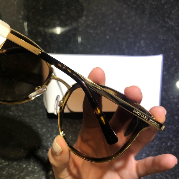 Michael Kors Sunglasses NWT - Picture 6 of 8